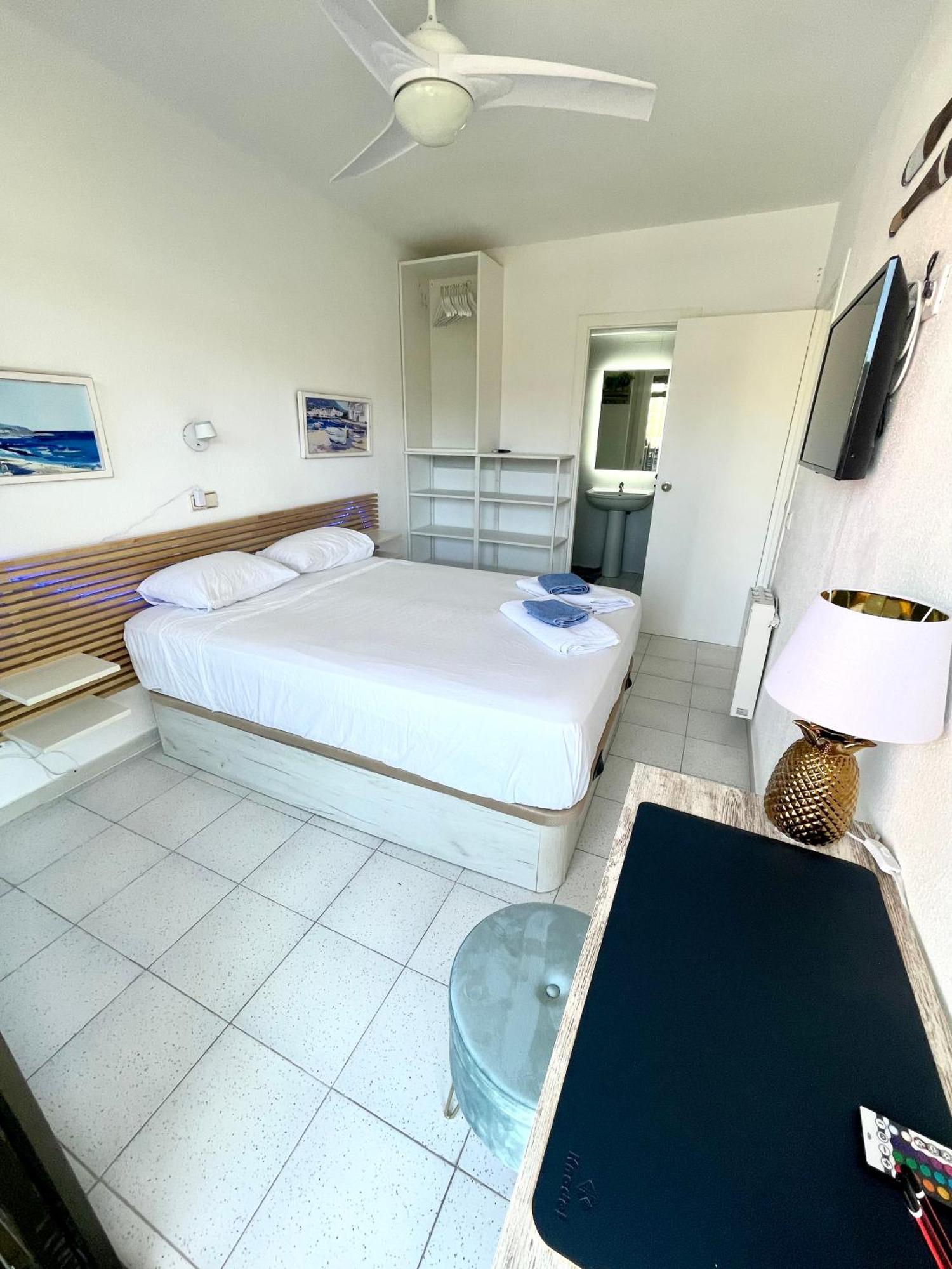 Apartemento Piscina Centro 3 Min Playa Apartment *